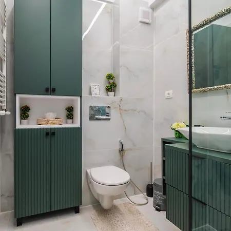 아파트 Apartament Cozy Nest Inception By The Sea
